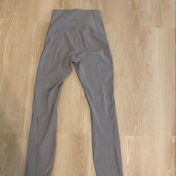 Lululemon grey mesh leggings - Picture 4 of 4
